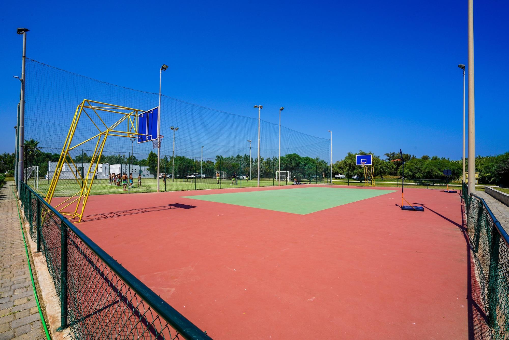 Готель Futura Club Торре-Рінальда Екстер'єр фото